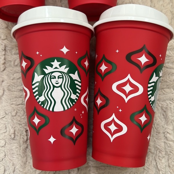 Bundle of 4 Starbucks holiday reusable cups and lids, 2023, new condition - Picture 11 of 16